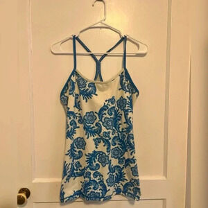LULULEMON Blue Floral Paisley Power Y TANK TOP Built-in Bra Size 10
